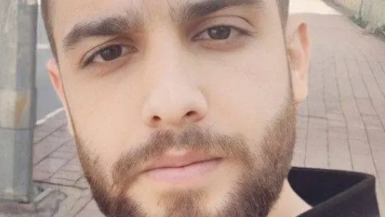 İstanbul'da korku dolu anlar kamerada: Sevgilisiyle tartışan engelli genç dehşet saçtı