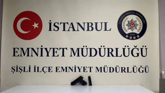 İstanbul'da kuryelerin silahlı kavgası kameraya yansıdı: İş yerini basıp kurşun yağdırdı