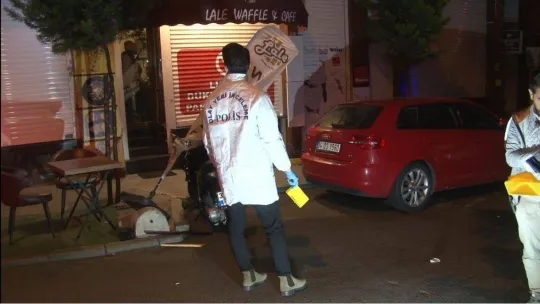 İstanbul'da kuryelerin silahlı kavgası kameraya yansıdı: İş yerini basıp kurşun yağdırdı