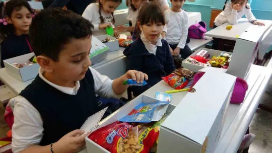 İstanbul'da öğrenciler, depremzede çocuklara 'Canım Arkadaşım' ile destek eli uzatıyor