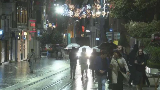 İstanbul'da sağanak yağmur etkili oluyor