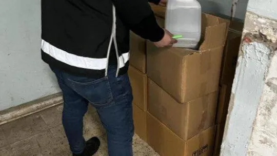 İstanbul'da sahte içki operasyonunda 5 şüpheli gözaltına alındı