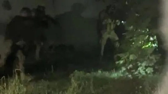 İstanbul'da silahlı saldırgan dehşeti kamerada: Özel harekat polisi operasyonla yakaladı