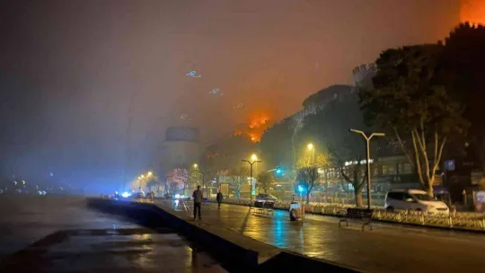 İstanbul'da sis etkili olmaya devam ediyor