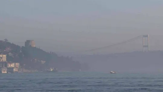 İstanbul'da sis etkisini sürdürüyor