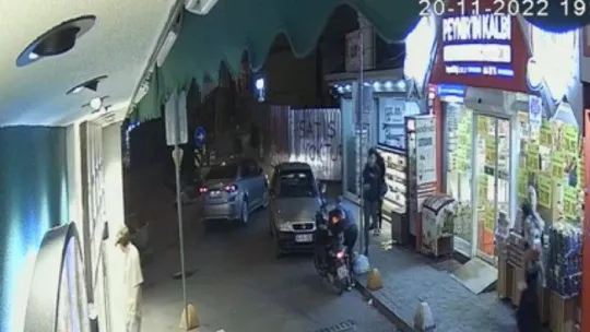İstanbul'da sokak ortasında intikam cinayeti kamerada: 10 yıl önce birini öldürmüş