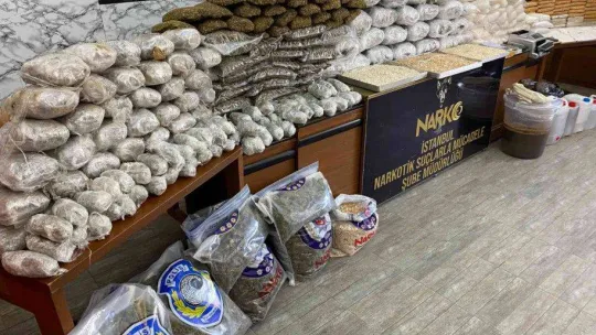 İstanbul'da son 1 ayda 455 kilogram ve 494 bin adet uyuşturucu madde ele geçirildi