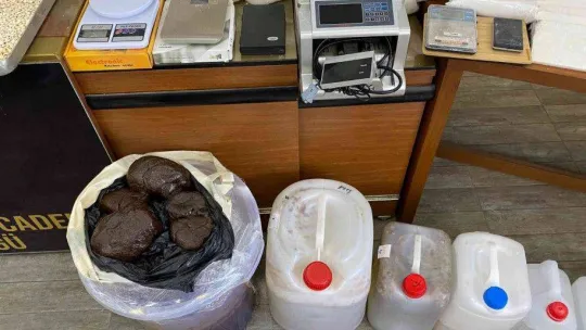 İstanbul'da son 1 ayda 455 kilogram ve 494 bin adet uyuşturucu madde ele geçirildi