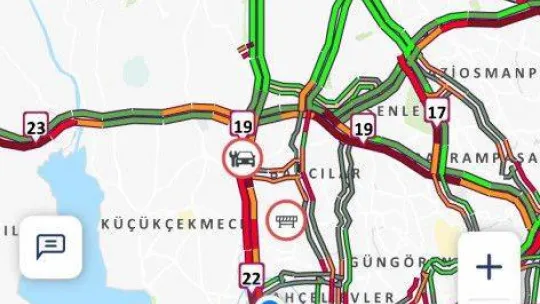 İstanbul'da yağmur nedeniyle trafik yoğunluğu yaşanıyor
