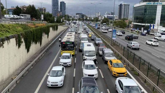 İstanbul'da yağmur trafiği: Yoğunluk yüzde 67