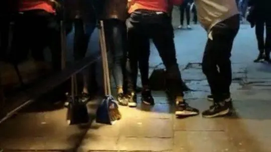 İstanbul'da yaşanan tekme, yumruk ve silahlı kavgalar kamerada