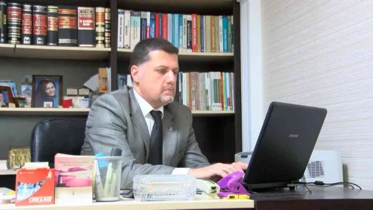 İstanbul'da yaşayan CEO'nun Konya'daki evinde eşyalarını 'yanlışlıkla' haczettiler