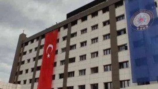 İstanbul'da yunus polislere 180 yeni motosiklet teslim edildi