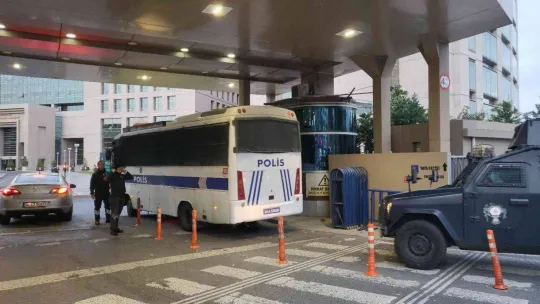 İstanbul'daki saldırının failleri adliyeye sevk edildi