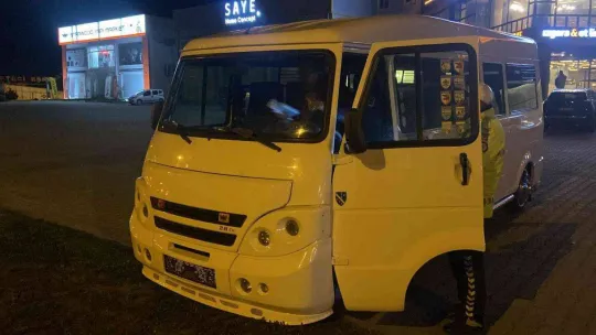 İstanbul'dan sahte plakalı araçla geldiği Bursa'da polise yakalandı