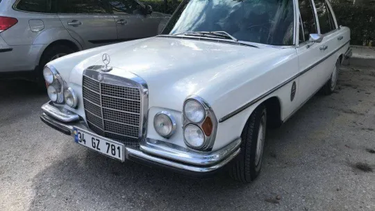 İstanbul'dan yola çıkan klasik otomobillerin son durağı Edirne oldu