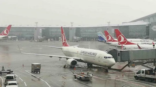 İstanbul Havalimanında kar yağışı etkili oldu