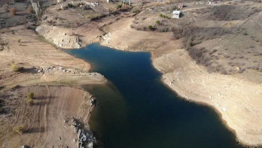 İstanbul'u destekleyen 10 barajın ortalama doluluk oranı yüzde 34'lere düştü