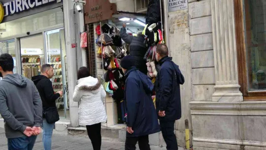 İstiklal Caddesi'ndeki dükkanlar denetlendi