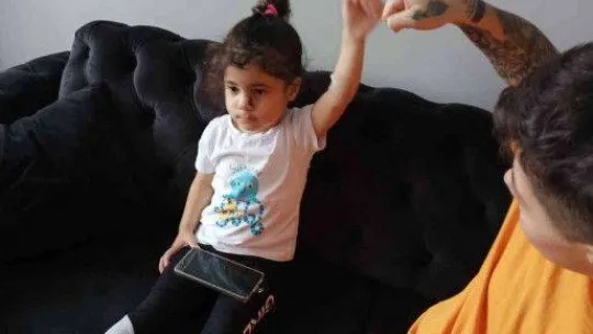 İstiklal Caddesi'ndeki terör saldırısında yaralanan 3 yaşındaki Almeda'nın annesi Dilay Sinan'dan teşekkür mesajı