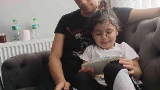 İstiklal Caddesi'ndeki terör saldırısında yaralanan 3 yaşındaki Almeda'nın annesi Dilay Sinan'dan teşekkür mesajı