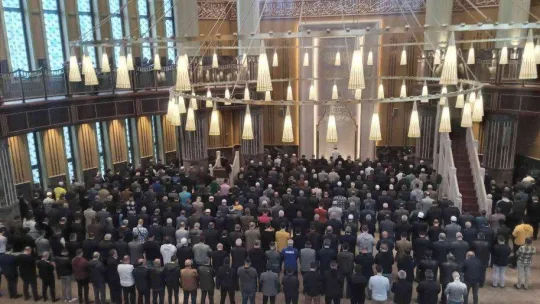 İstiklal Caddesi'ndeki terör saldırısında hayatını kaybedenler için mevlit okutuldu