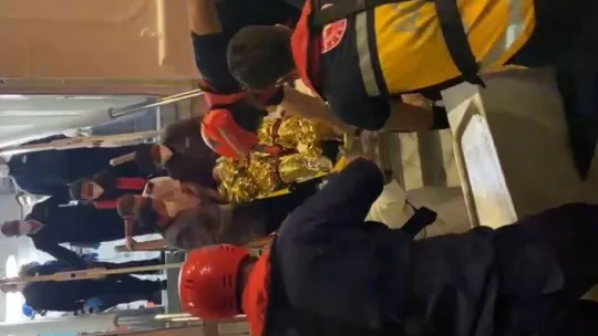 İtalya'ya giden gemide kalp krizi geçiren personel kurtarıldı