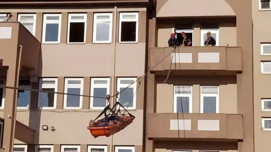 İtfaiyeden gerçeği aratmayan tatbikat: Öğrenciler bu şekilde tahliye edildi