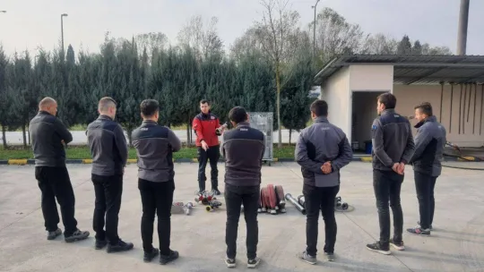 İtfaiyeden yangından korunma ve söndürme eğitimi