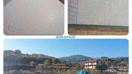 İvrindi'de halı saha inşaatları tamamlanıyor