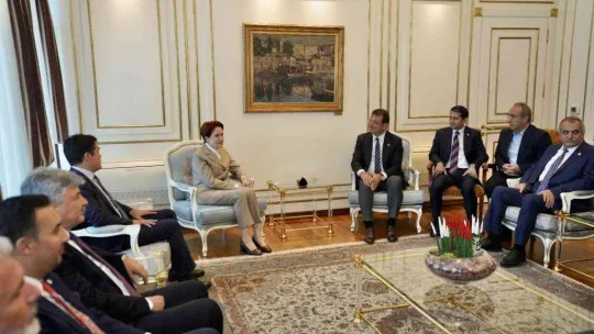 İYİ Parti Genel Başkanı Meral Akşener, İBB Başkanı Ekrem İmamoğlu'nu makamında ziyaret etti