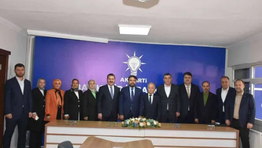 İYİ Partili Büyükşehir Belediye Meclis Üyesi Karaboğa, AK Parti'ye geçti