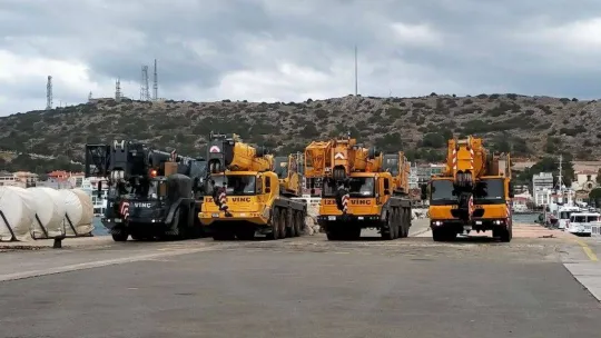 İzmir'den deprem bölgesine yardım gemisi