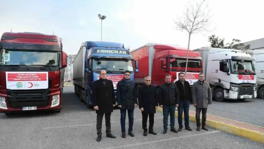 İzmir, depremzedeler için seferber oldu