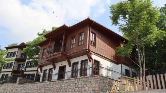 İzmit'in incisi Kapanca Sokak hak ettiği değere kavuşuyor