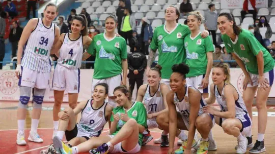 İzmit'te binlerce kişi sporla buluşturuldu