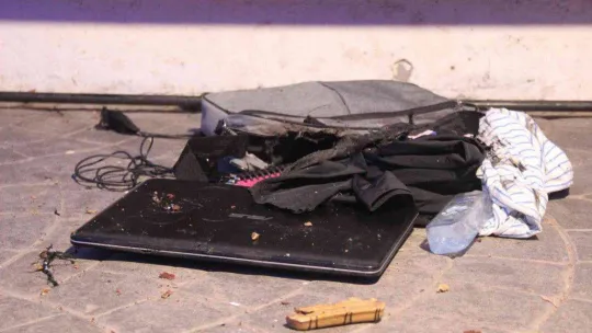 İzmit'te otobüs durağındaki şüpheli çanta polisi alarma geçirdi