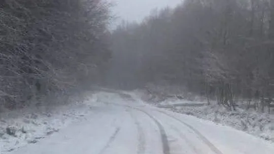 İznik'te kar etkisini sürdürüyor