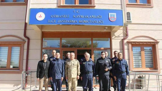Jandarma denetleme ve değerlendirme başkanı tümgeneral okyar'dan Jandarmaya ziyaret