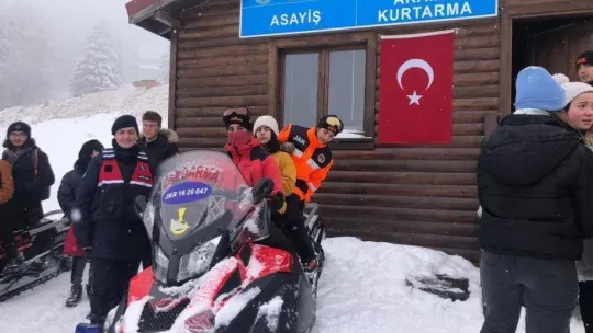 Jandarmadan lise öğrencilerine Uludağ sürprizi