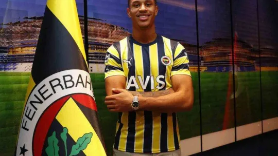 Jayden Oosterwolde resmen Fenerbahçe'de