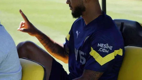 Joshua King: 'En başarılı sezonumu Fenerbahçe'de geçirmek istiyorum'