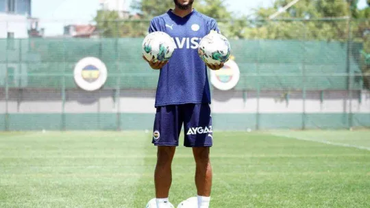 Joshua King: 'En başarılı sezonumu Fenerbahçe'de geçirmek istiyorum'