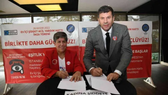 Kadıköy Belediyesi ile Türkiye Kadın Dernekleri Federasyonu arasında 'Ev İçi Şiddet Acil Yardım Hattı' protokol imzası atıldı