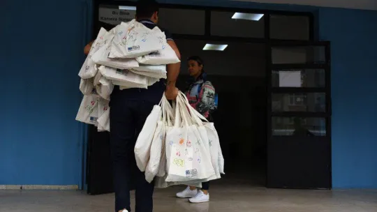 Kadıköy Belediyesi'nden 3 bin 500 öğrenciye kırtasiye desteği