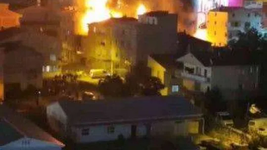 Kadıköy'de 3 katlı binada patlama: 3 ölü, 1 yaralı