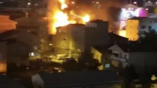 Kadıköy'de binada doğal gaz patlaması