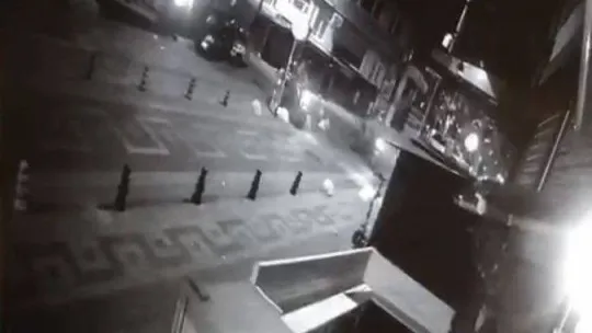 Kadıköy'de, bir ay önce aldığı motosikleti saniyeler içinde çalındı