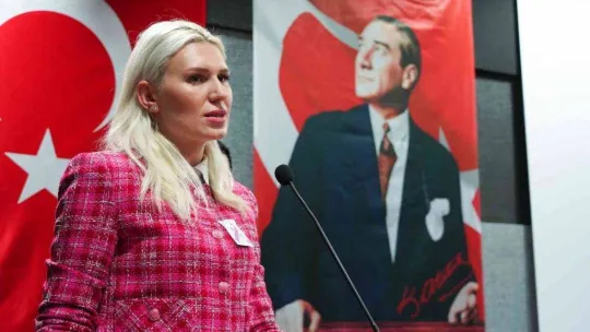 Kadın hakları konuşmalar ve tiyatro oyunu ile anlatıldı