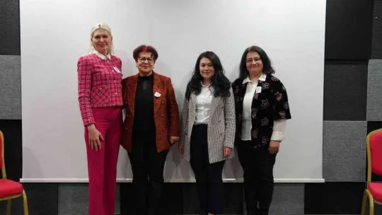 Kadın hakları konuşmalar ve tiyatro oyunu ile anlatıldı